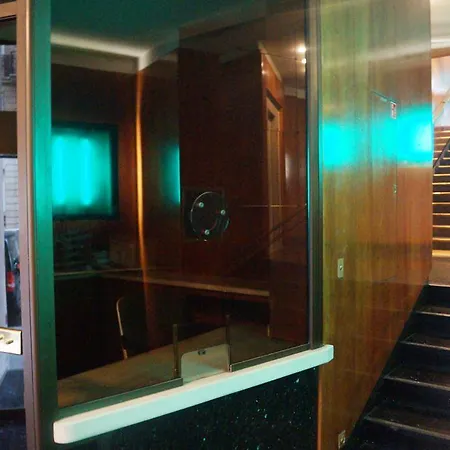 Champs Elysees Executive *