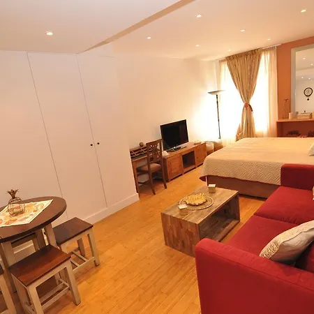 Champs Elysees Executive *