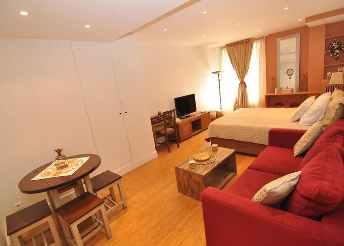 Champs Elysees Executive *