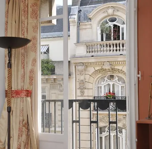 Champs Elysees Executive