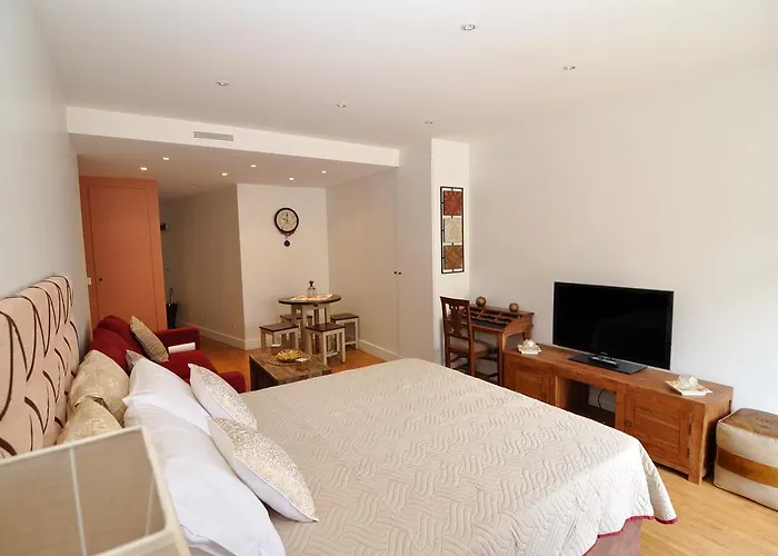 Champs Elysees Executive *